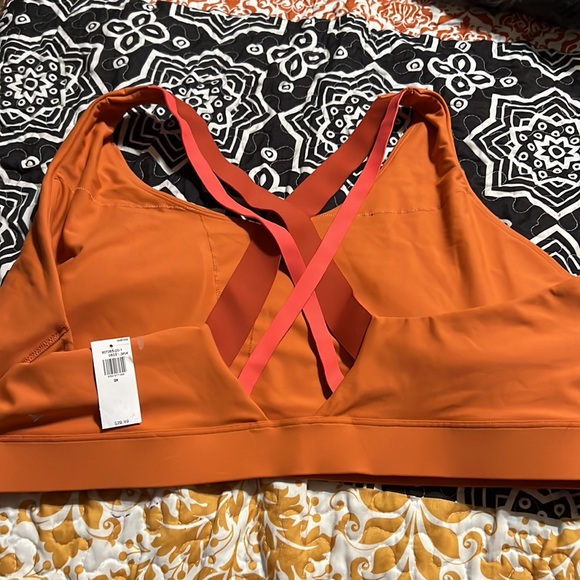 Old Navy sports bra - Picture 2 of 2